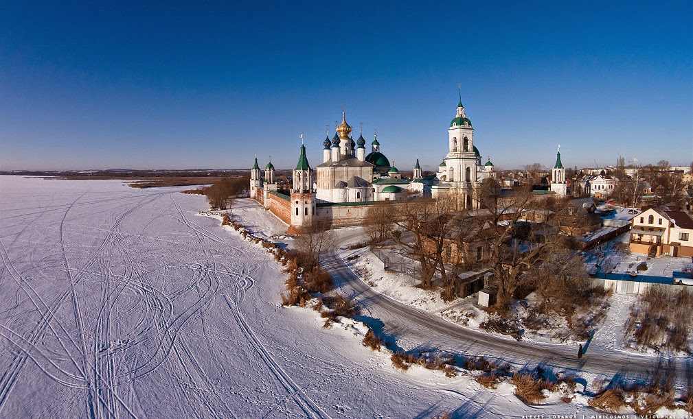 Ростов Великий Спасо Яковлевский монастырь зимой