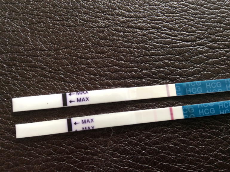 Беременна но тест не показывает. Тест до задержки. Покажет ли тест на беременность до задержки. Тест на 2 день задержки. Тест за два дня до задержки.