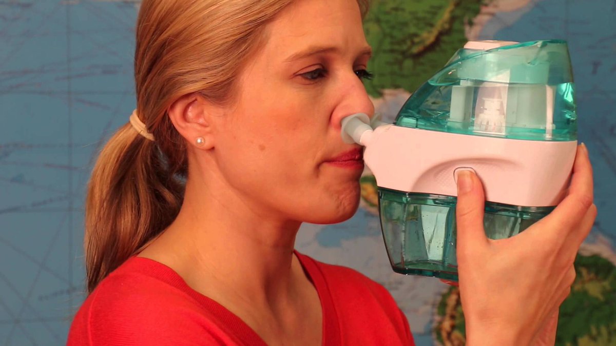 Промыть нос солевым раствором видео