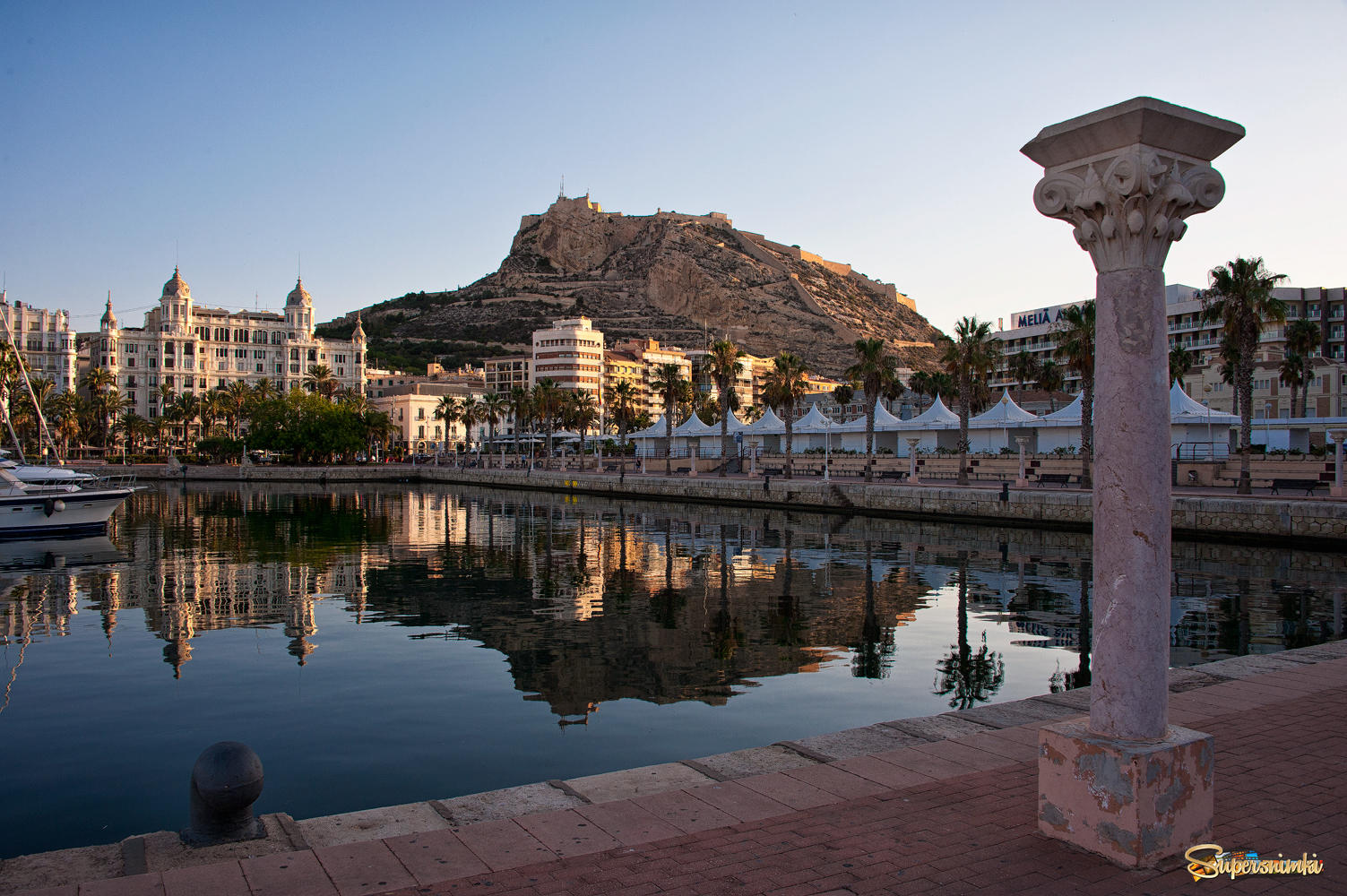 Alicante. Аликанте Испания. Провинция Аликанте Испания. Xanadu, Аликанте, Испания. Аликанте набережная.