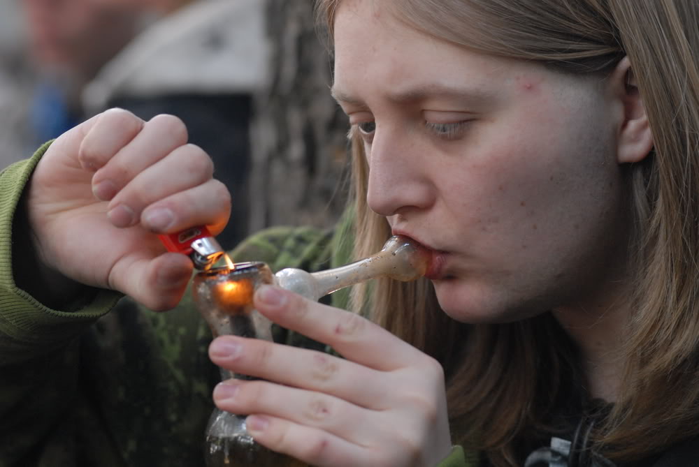 Наркотики которые курят чем опасны как ростет марихуана